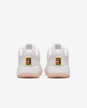 Load image into Gallery viewer, NikeCourt Lite 2 Premium