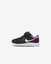 Load image into Gallery viewer, Nike Revolution 4
