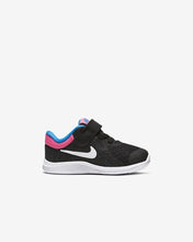 Load image into Gallery viewer, Nike Revolution 4