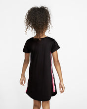 Load image into Gallery viewer, Nike Sport Essentials