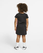 Load image into Gallery viewer, Nike Sport Essentials
