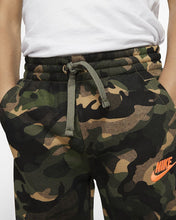 Load image into Gallery viewer, Nike Sportswear Club Fleece