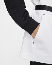 Load image into Gallery viewer, Nike Sportswear Tech Fleece