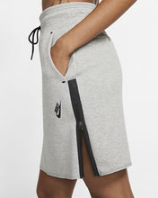 Load image into Gallery viewer, Nike Sportswear Tech Fleece