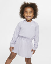 Load image into Gallery viewer, Nike Sportswear