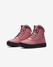 Load image into Gallery viewer, Nike Woodside 2 High
